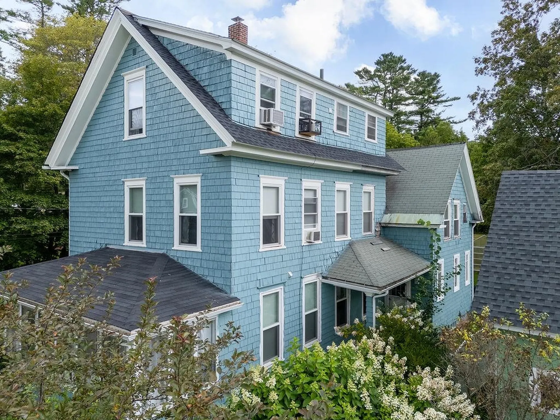 18 Oak Hill Avenue Littleton NH 03561