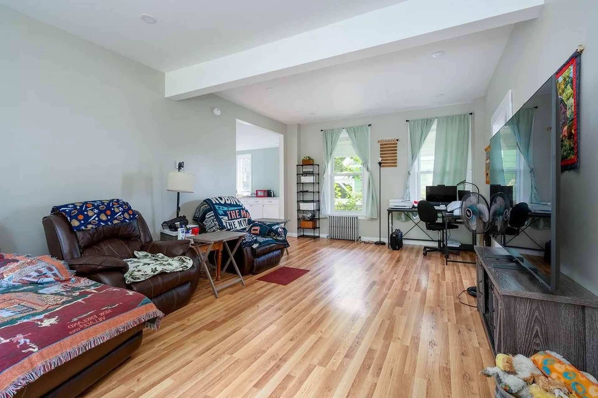 18 Oak Hill Avenue Littleton NH 03561