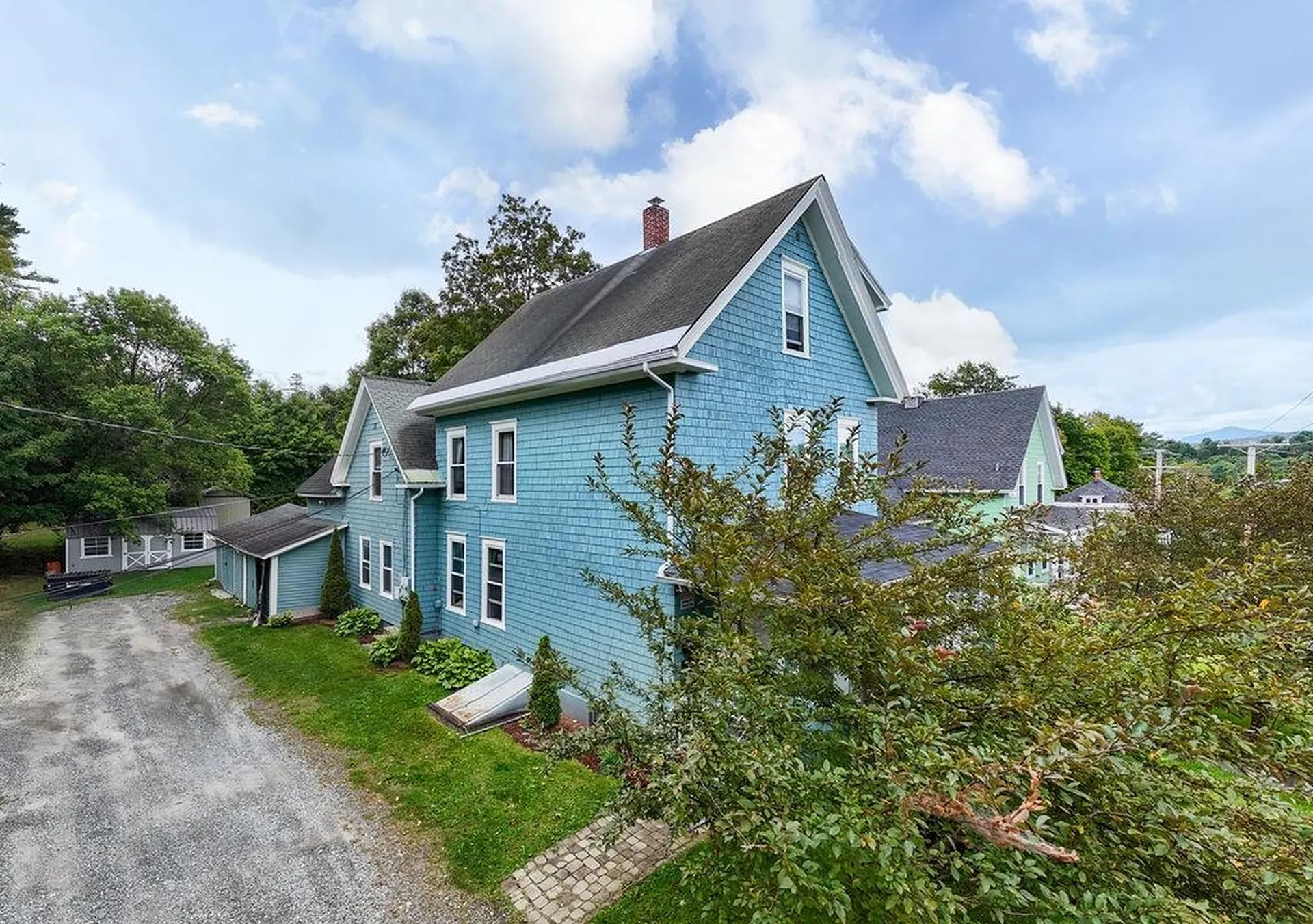 18 Oak Hill Avenue Littleton NH 03561