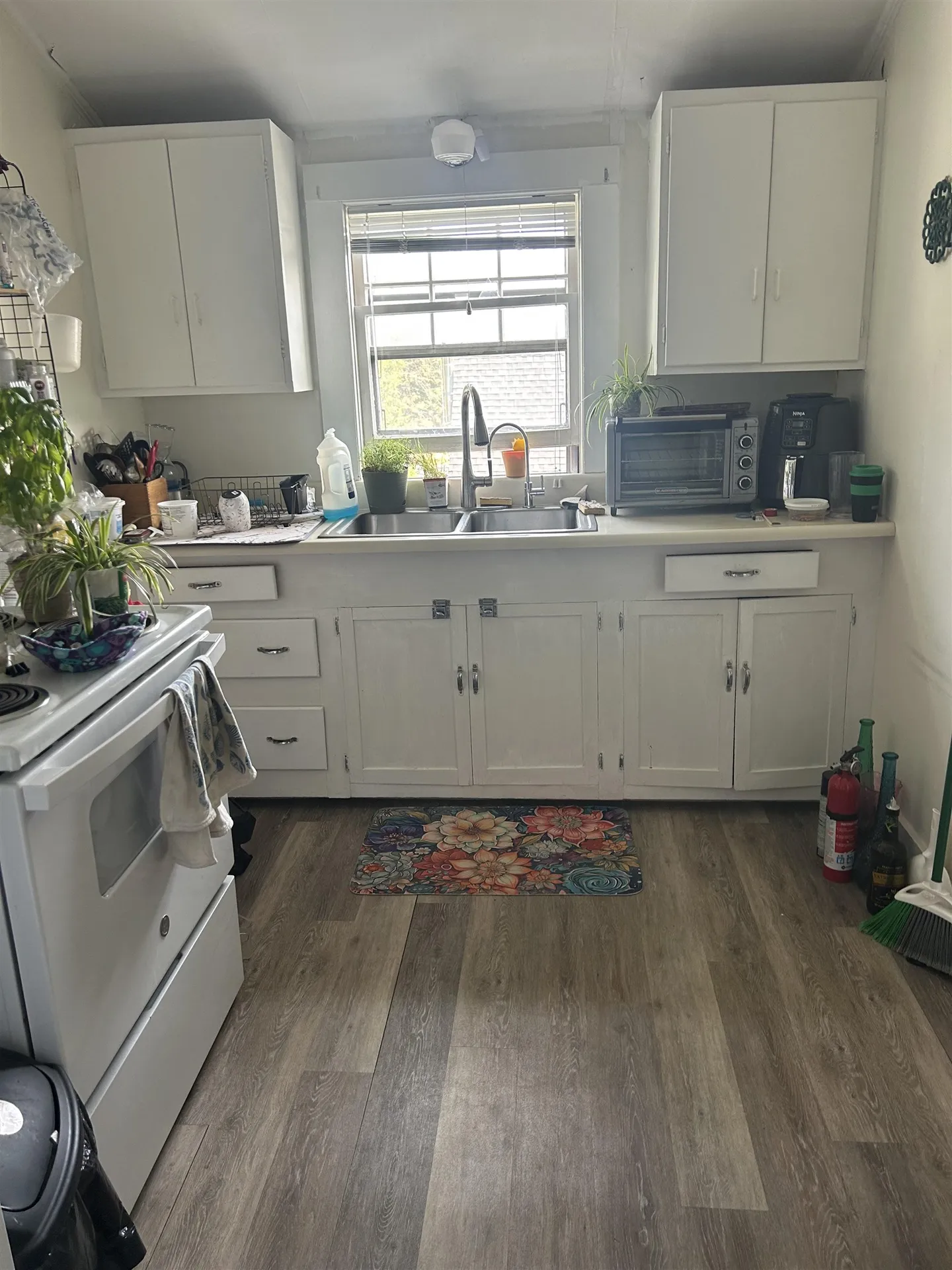 18 Oak Hill Avenue Littleton NH 03561