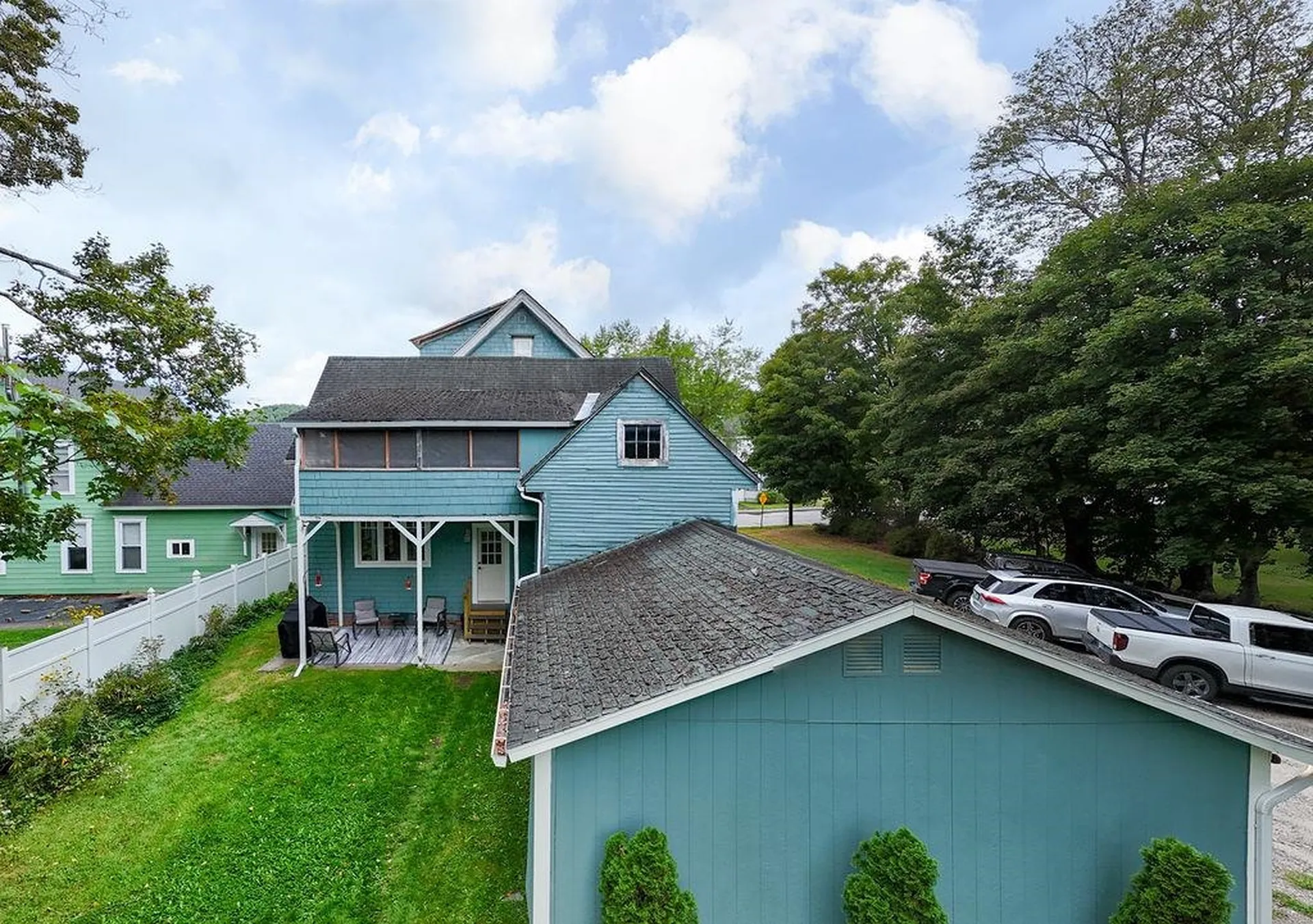 18 Oak Hill Avenue Littleton NH 03561