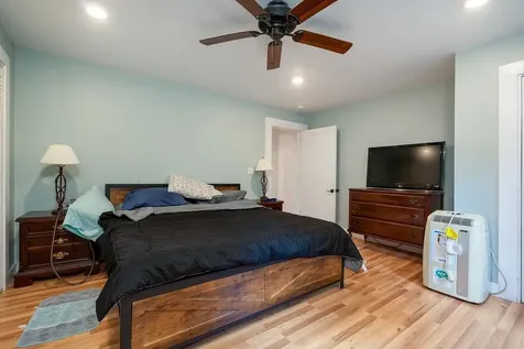 18 Oak Hill Avenue Littleton NH 03561