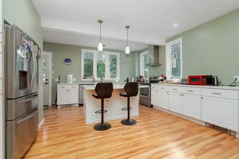 18 Oak Hill Avenue Littleton NH 03561