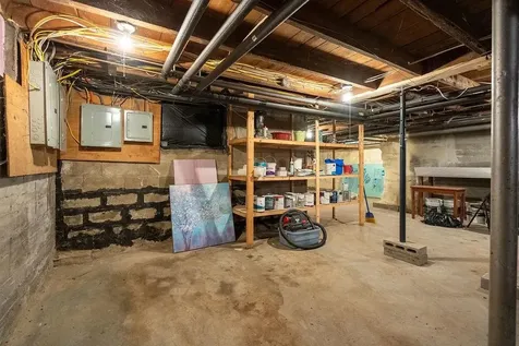 18 Oak Hill Avenue Littleton NH 03561