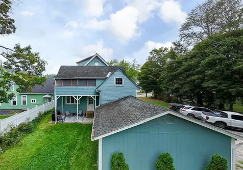 18 Oak Hill Avenue Littleton NH 03561