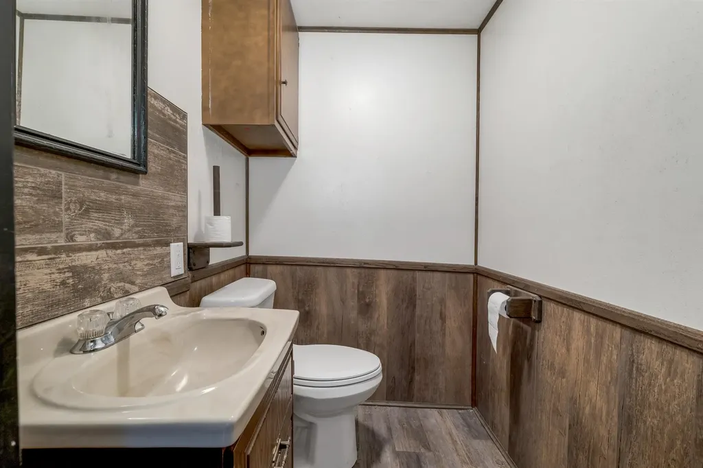 106 Main Street Colebrook NH 03576