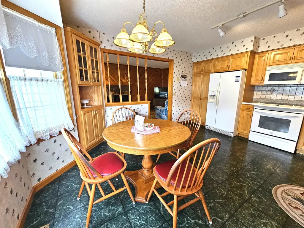 192 Fernwood Circle Newport City VT 05855