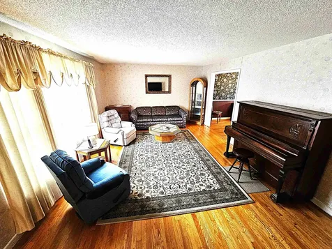 192 Fernwood Circle Newport City VT 05855