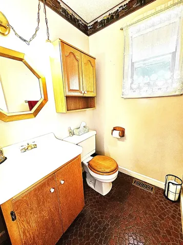 192 Fernwood Circle Newport City VT 05855