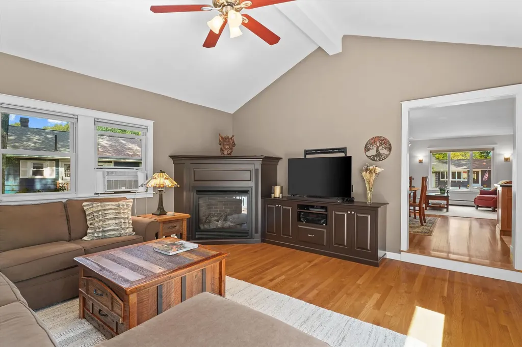 29 Harrison Avenue Portsmouth NH 03801