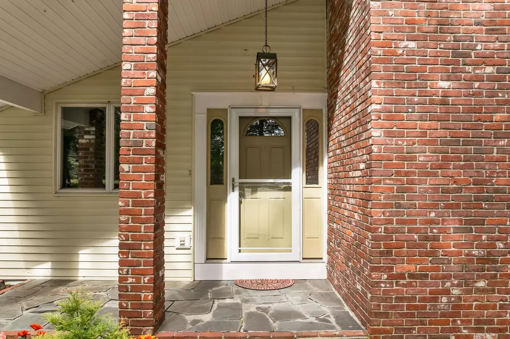 159 Woodland Road Hampton NH 03842