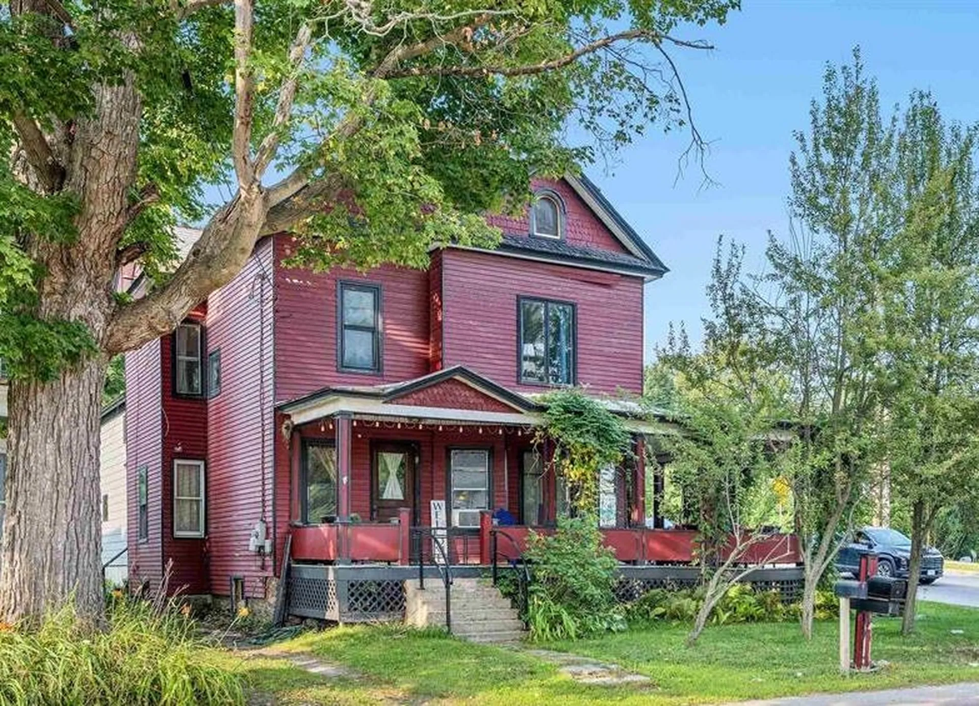 9 Brooklyn Street Morristown VT 05661