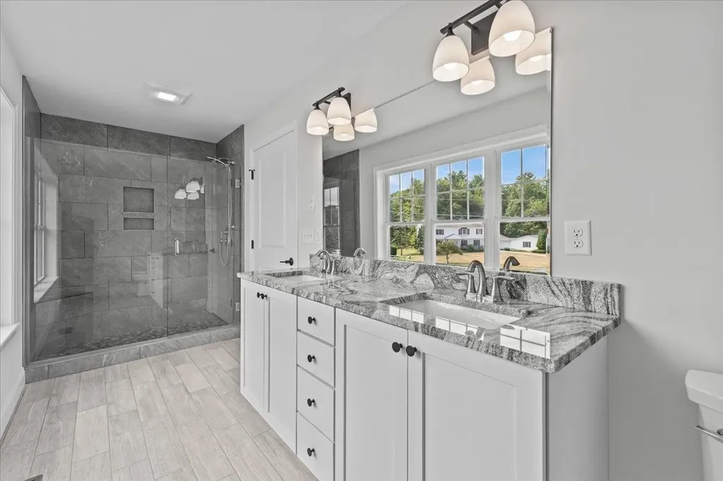 32 Walters Way Colchester VT 05446