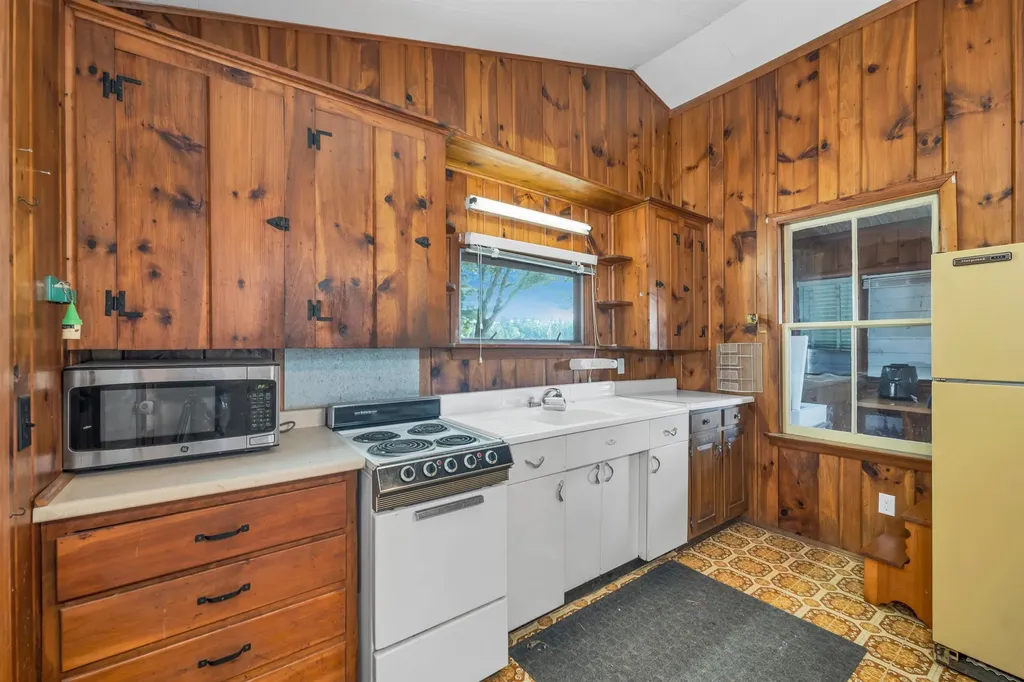 2 South Kenney Shore Wolfeboro NH 03894