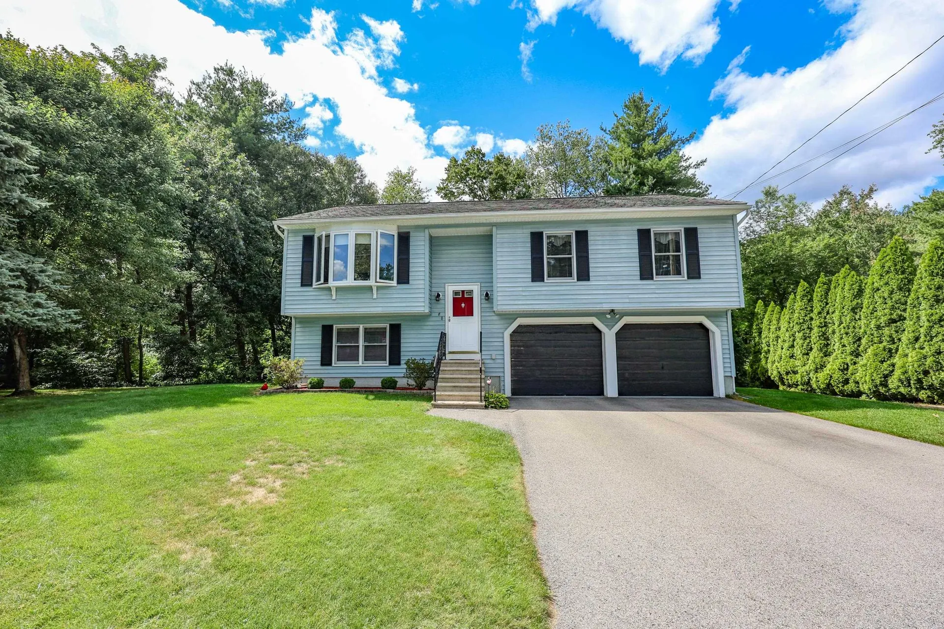 8 Beckmann Lane Nashua NH 03062