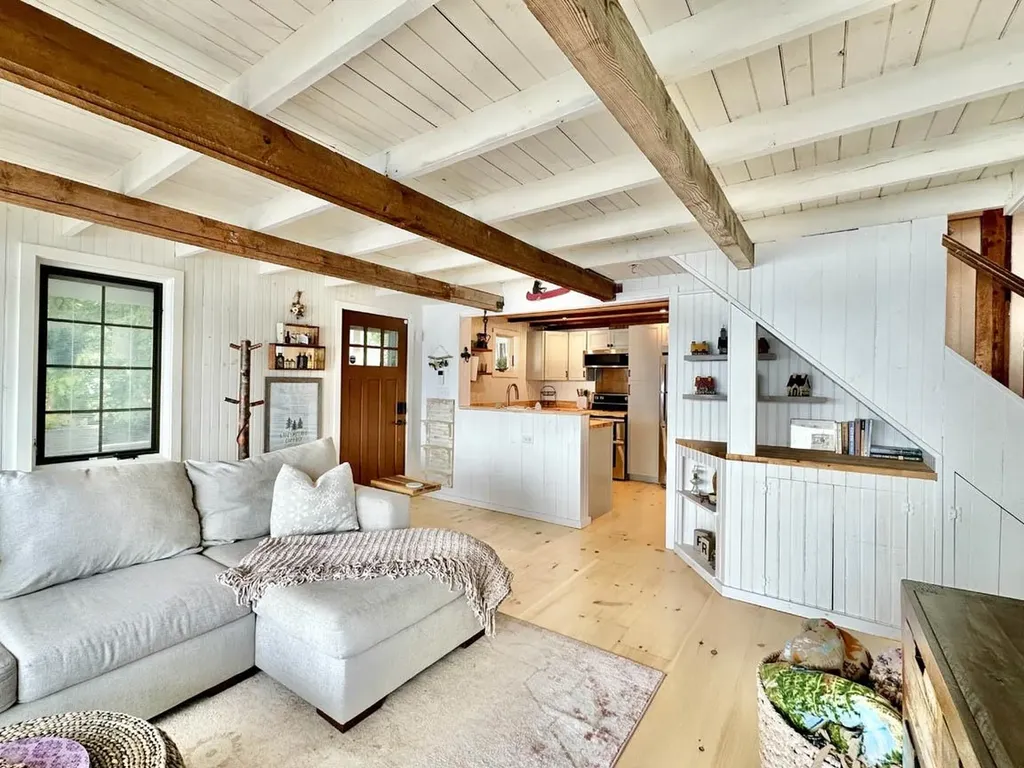 988 W Shore Road Bristol NH 03222