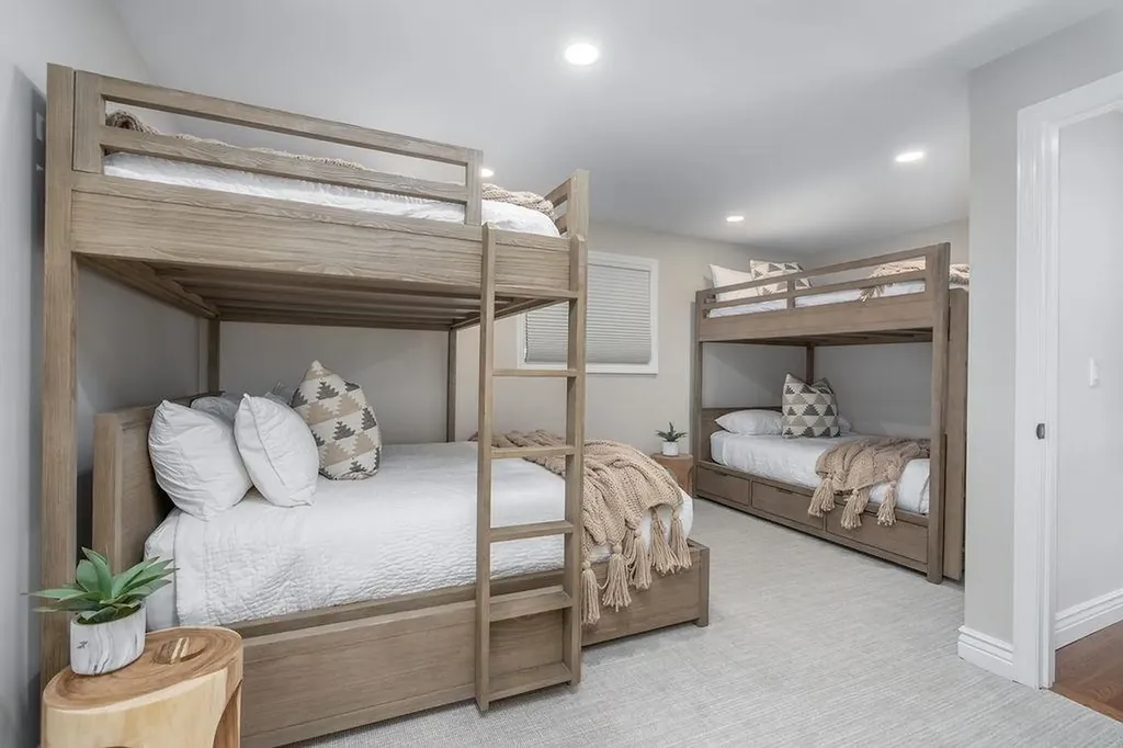 70 Weed Road Meredith NH 03253