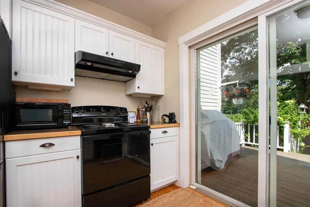 282 South Main Street Peacham VT 05862