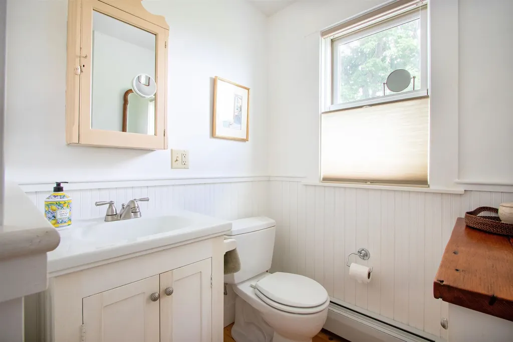 282 South Main Street Peacham VT 05862