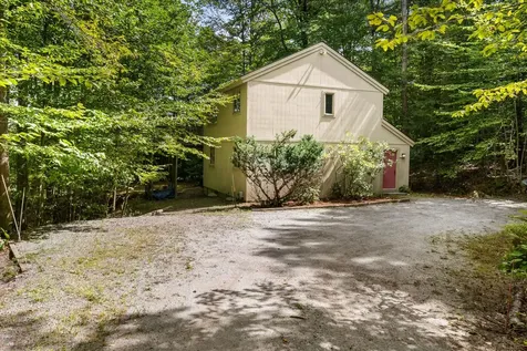 12 Draper Mill Road Grantham NH 03753