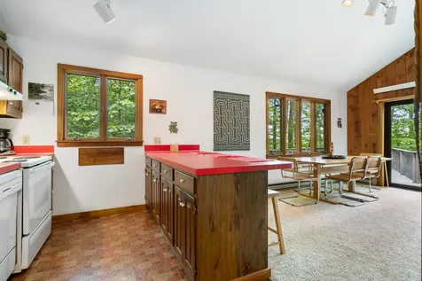 12 Draper Mill Road Grantham NH 03753