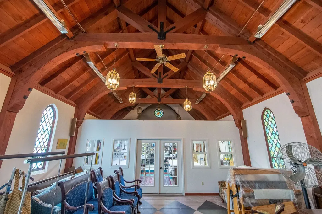 948 Gardner Hill Road Tamworth NH 03886