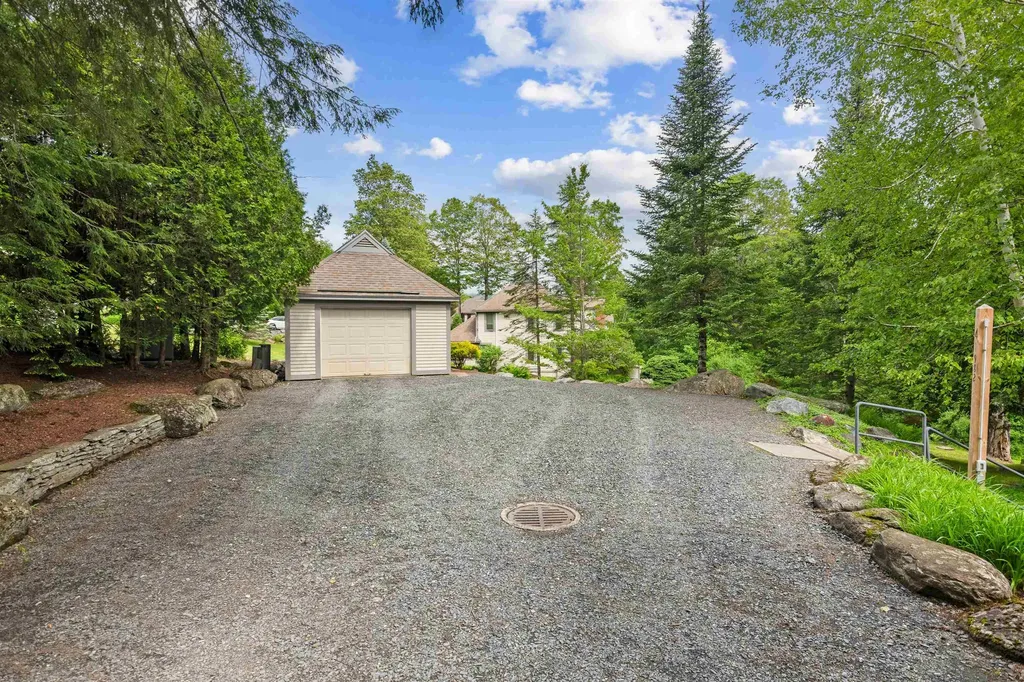 982 Brook Road Stowe VT 05672