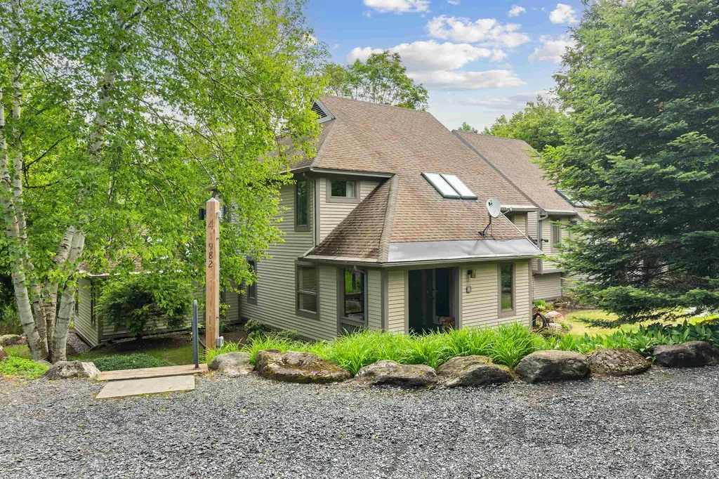 982 Brook Road Stowe VT 05672
