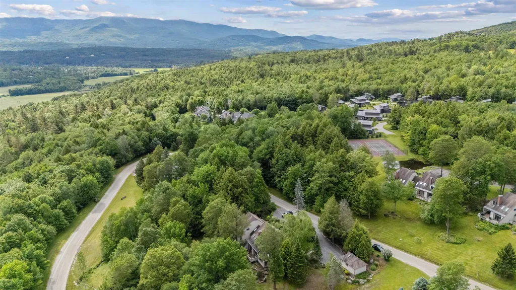 982 Brook Road Stowe VT 05672