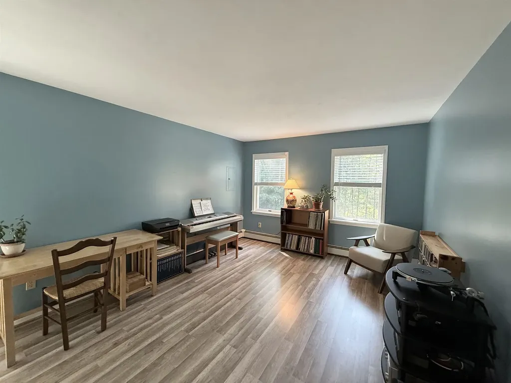 175 Sherwood Forest Londonderry VT 05148