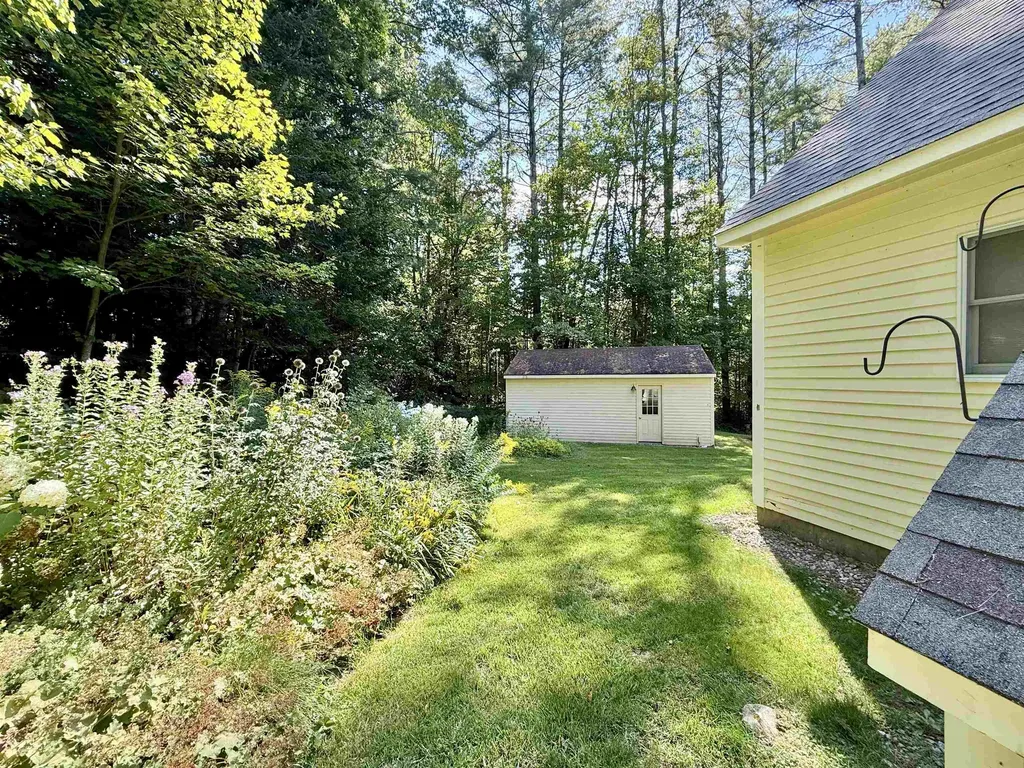 175 Sherwood Forest Londonderry VT 05148