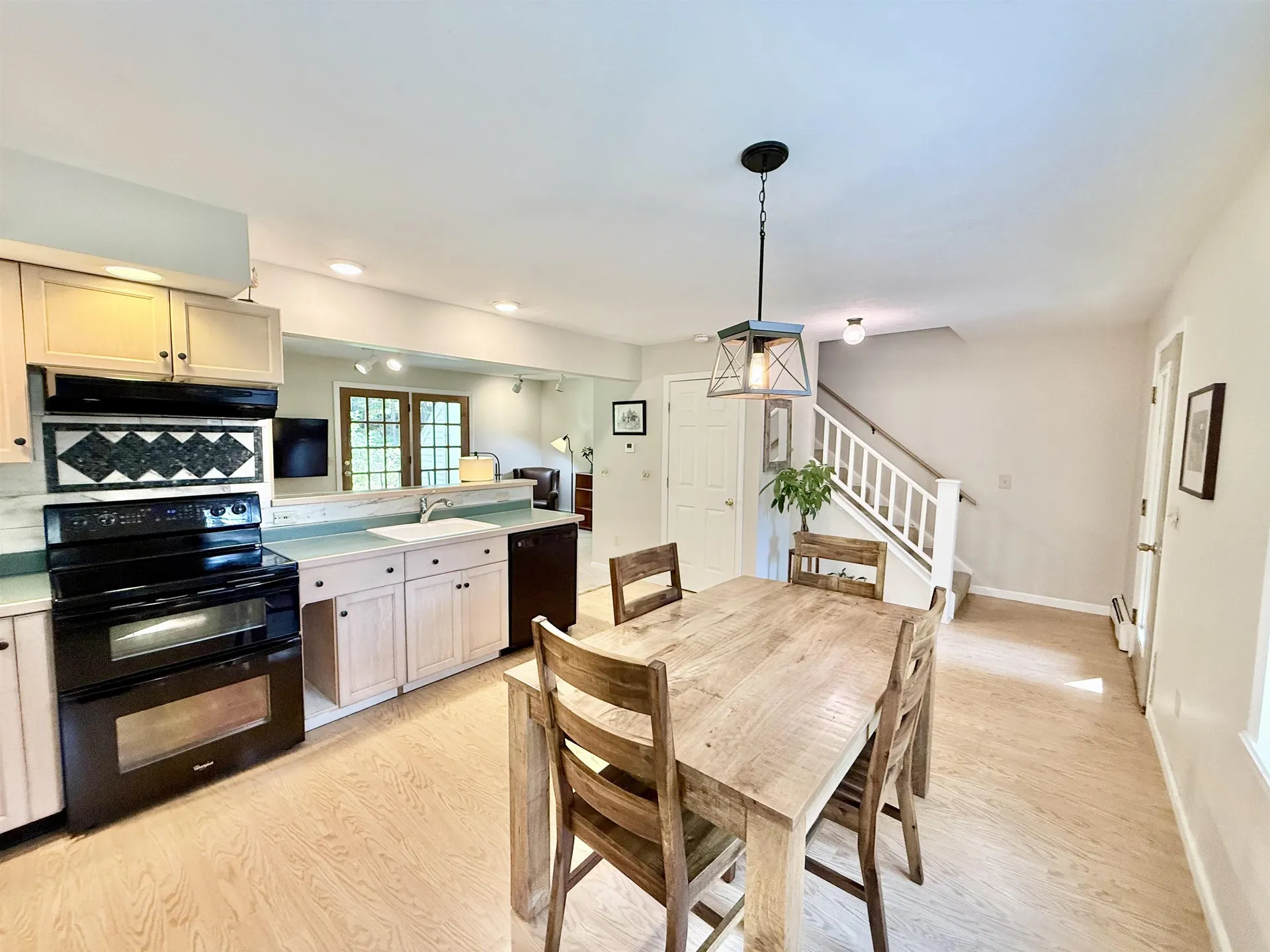 175 Sherwood Forest Londonderry VT 05148