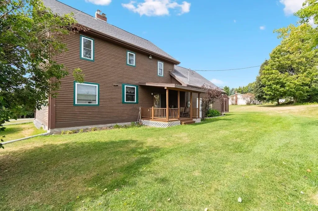 25 Snowcrest Road Fairfax VT 05454