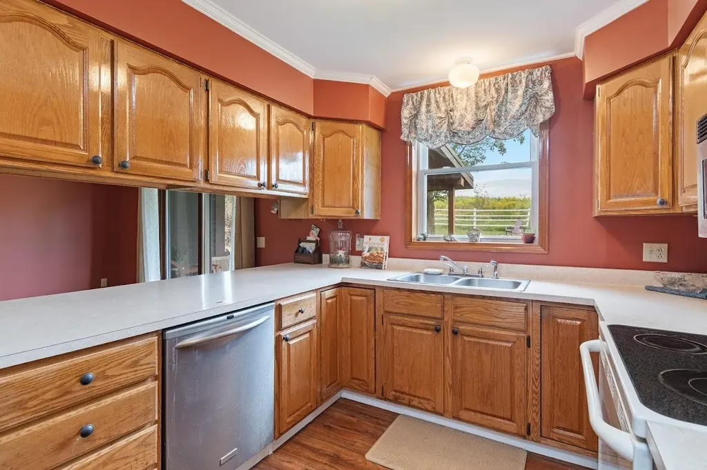 25 Snowcrest Road Fairfax VT 05454