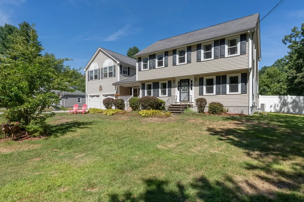 9 Potter Road Hudson NH 03051