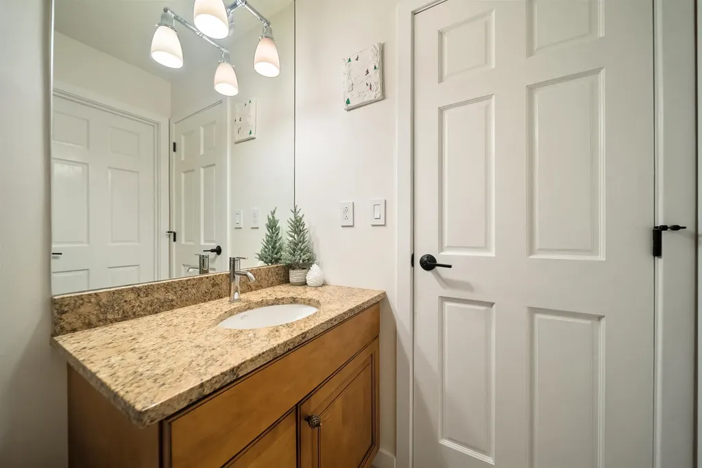 8 East Birch Road Stratton VT 05155