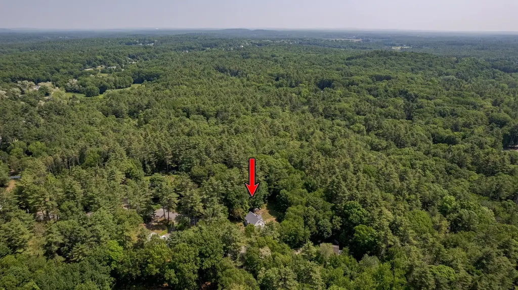 15 Allens Avenue Lee NH 03861