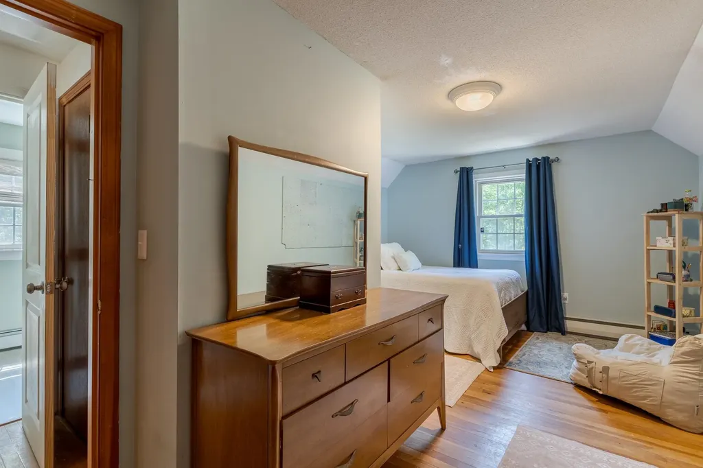 15 Allens Avenue Lee NH 03861