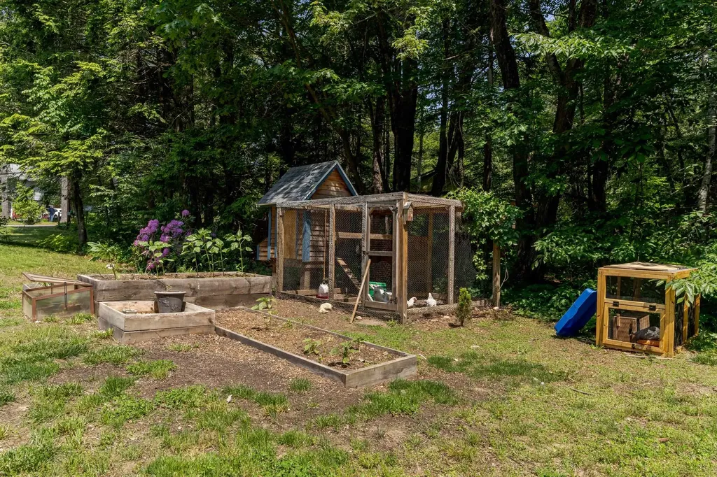 15 Allens Avenue Lee NH 03861