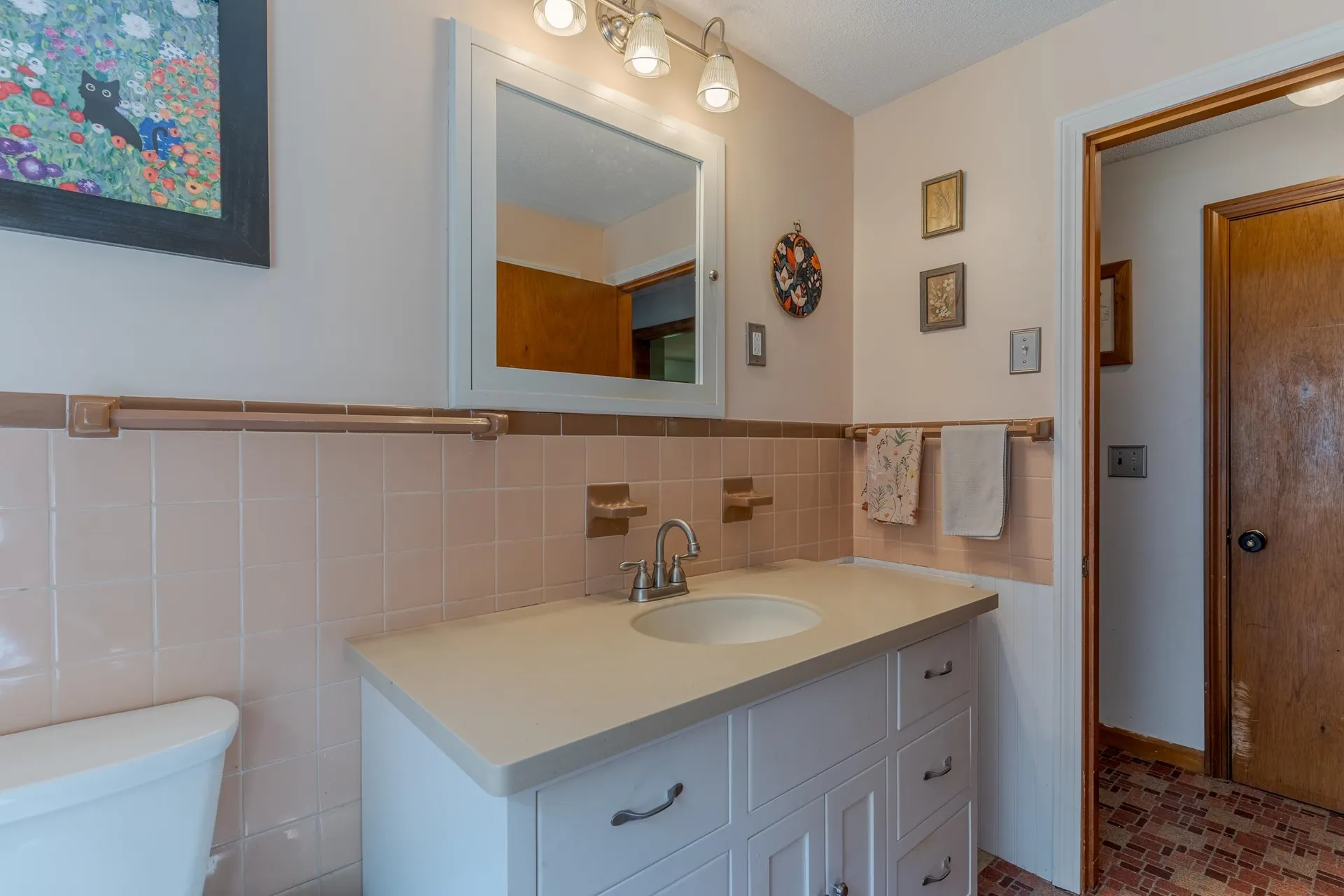 15 Allens Avenue Lee NH 03861