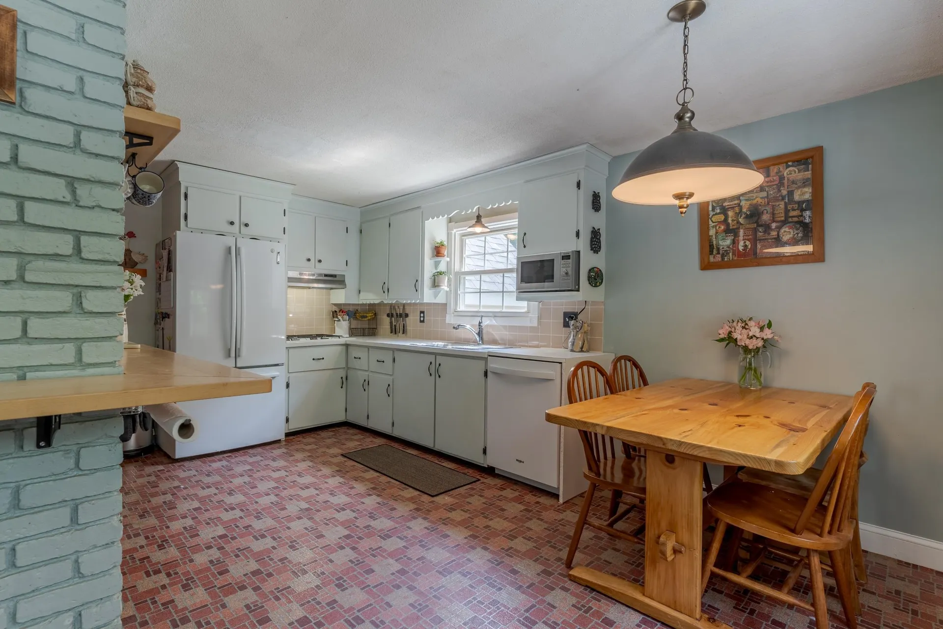 15 Allens Avenue Lee NH 03861