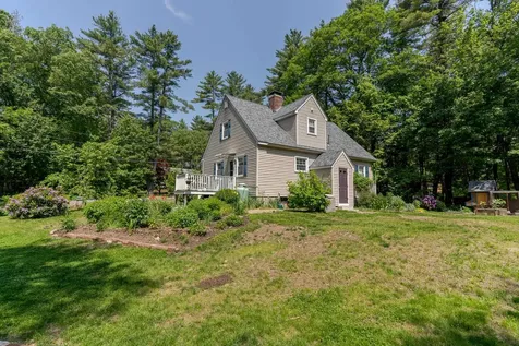 15 Allens Avenue Lee NH 03861