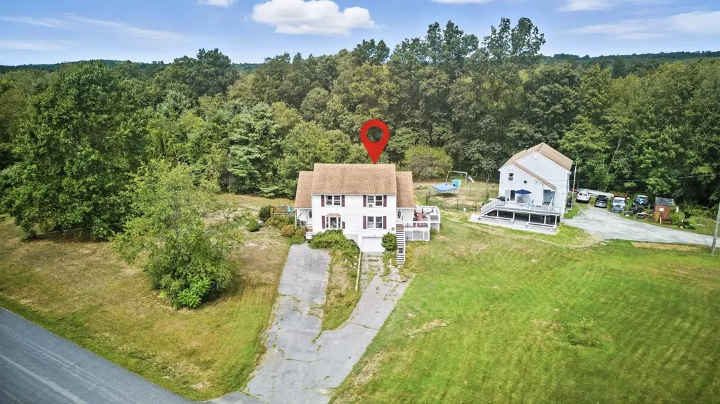 20 Richardson Drive Derry NH 03038