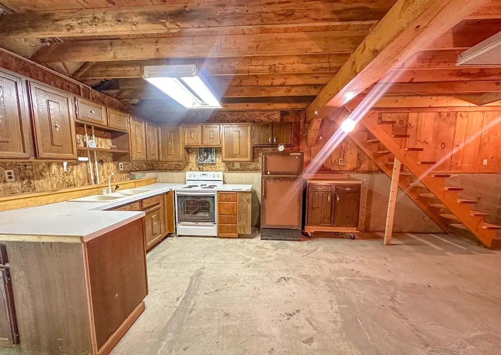 11 Sharon Lane Mount Holly VT 05758