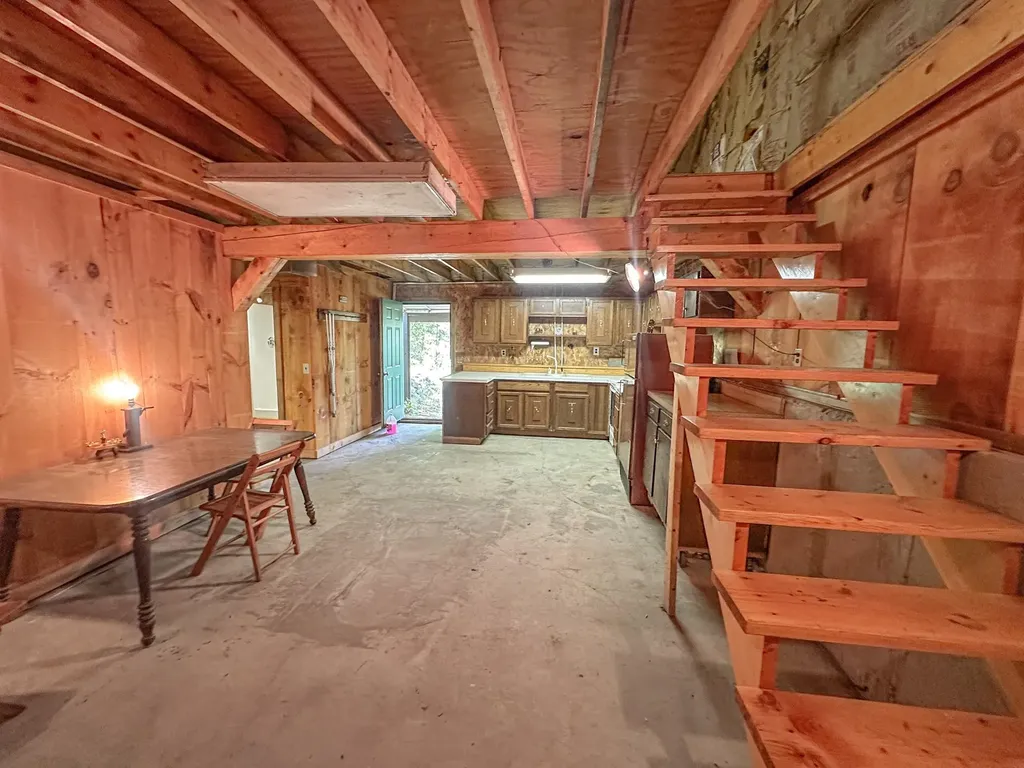 11 Sharon Lane Mount Holly VT 05758