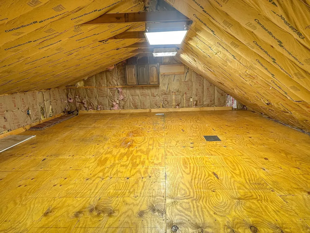 11 Sharon Lane Mount Holly VT 05758