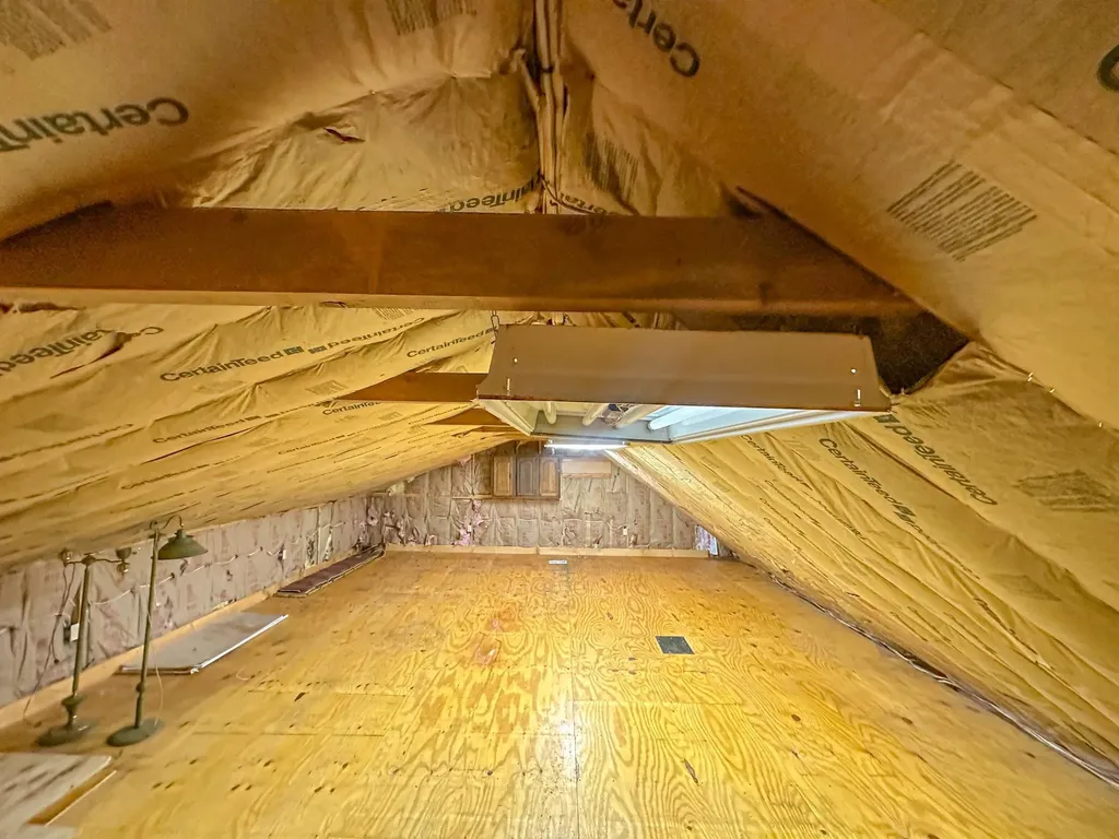 11 Sharon Lane Mount Holly VT 05758