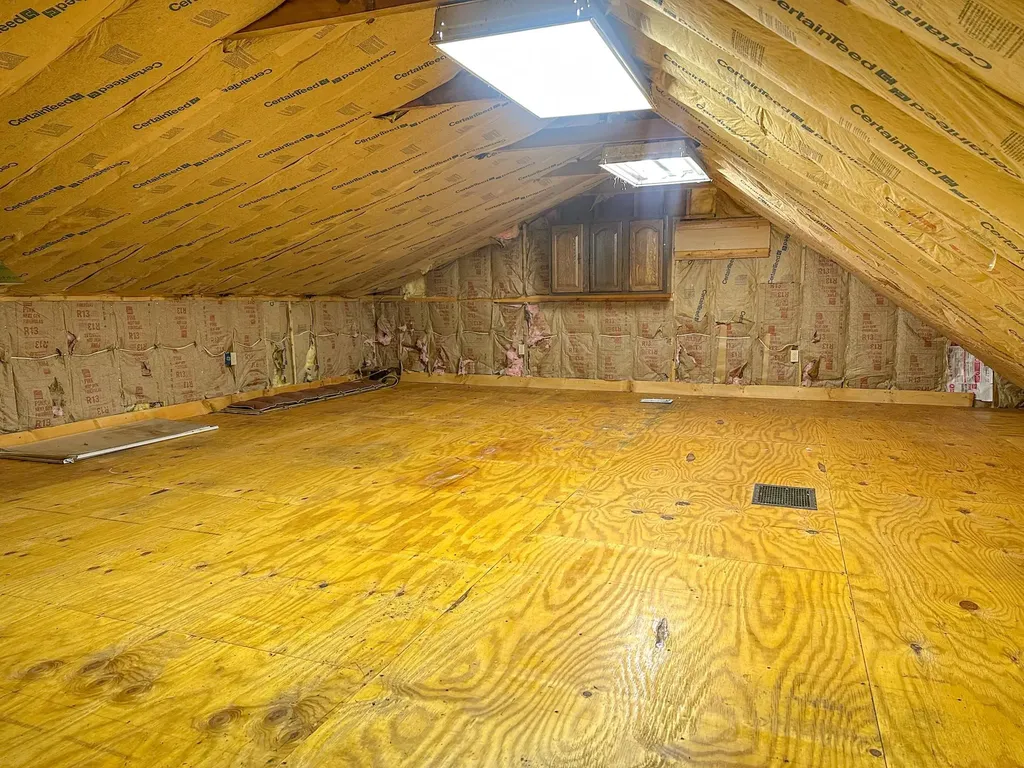 11 Sharon Lane Mount Holly VT 05758