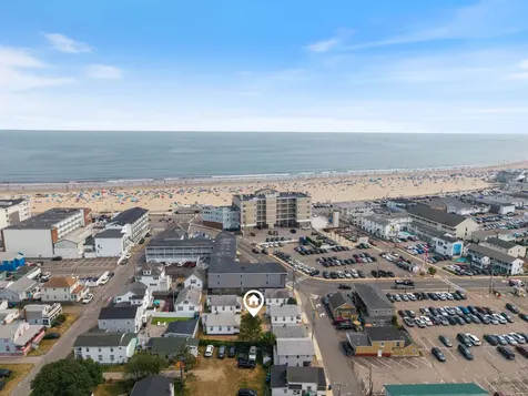 2 Island Path Hampton NH 03842