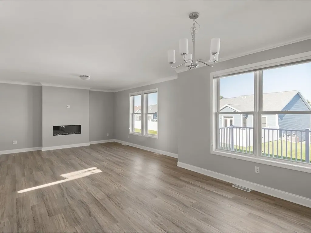 76 Daniel Drive South Burlington VT 05403